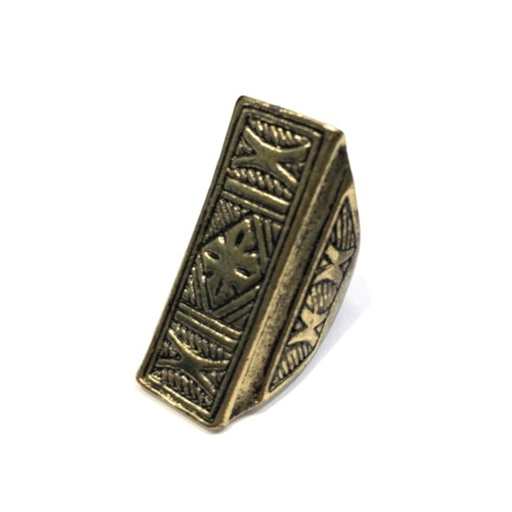 Gold Cross Ring NWOT Aztec Chic Minimalist Cute Religious
